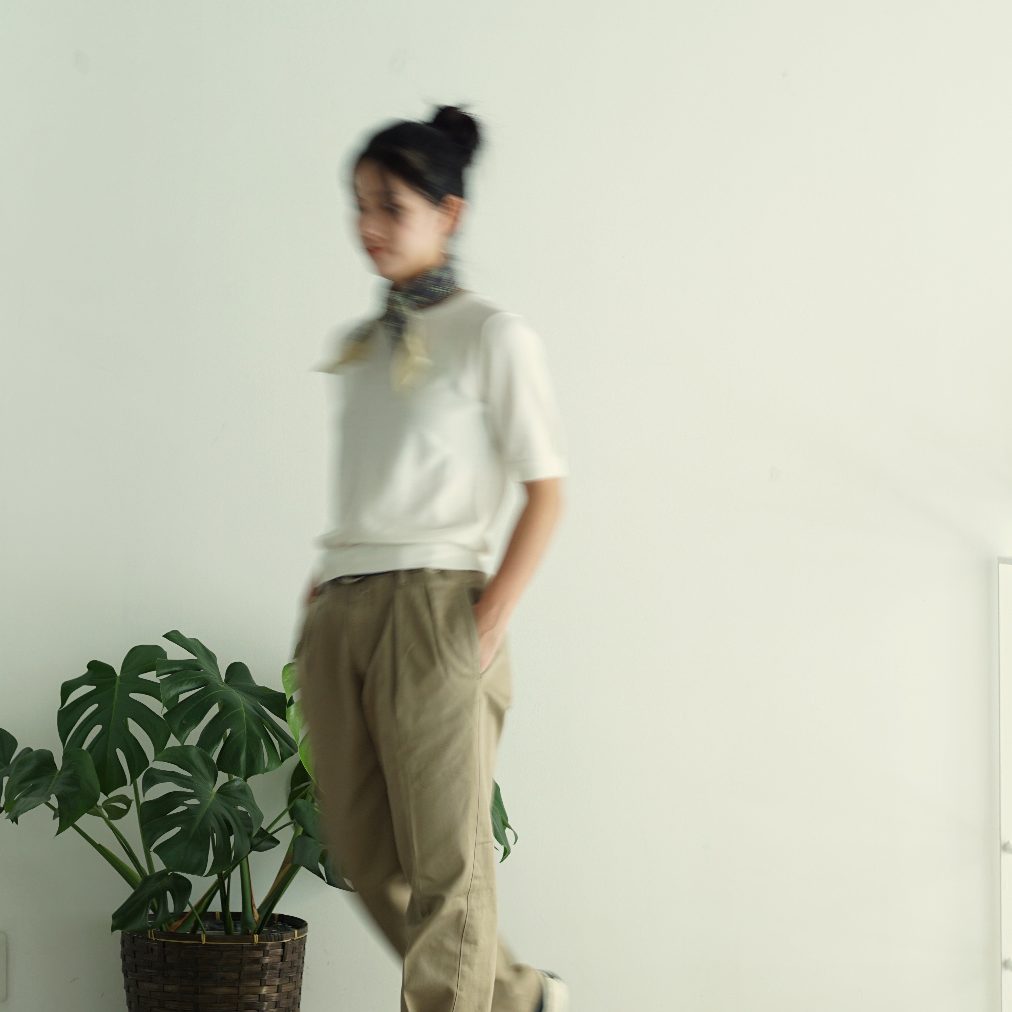 女性らしいフィット感、実はあります|MOONCASTLE レディースニット