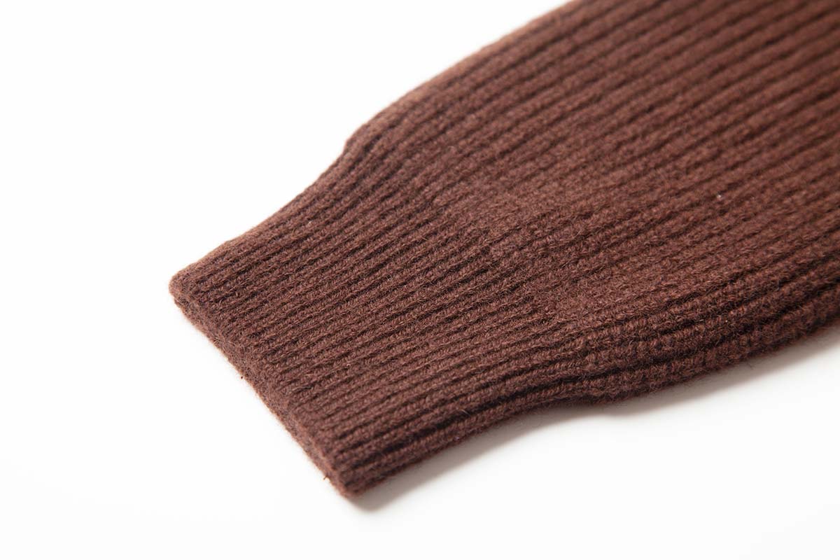 CASHMERE SWEATER