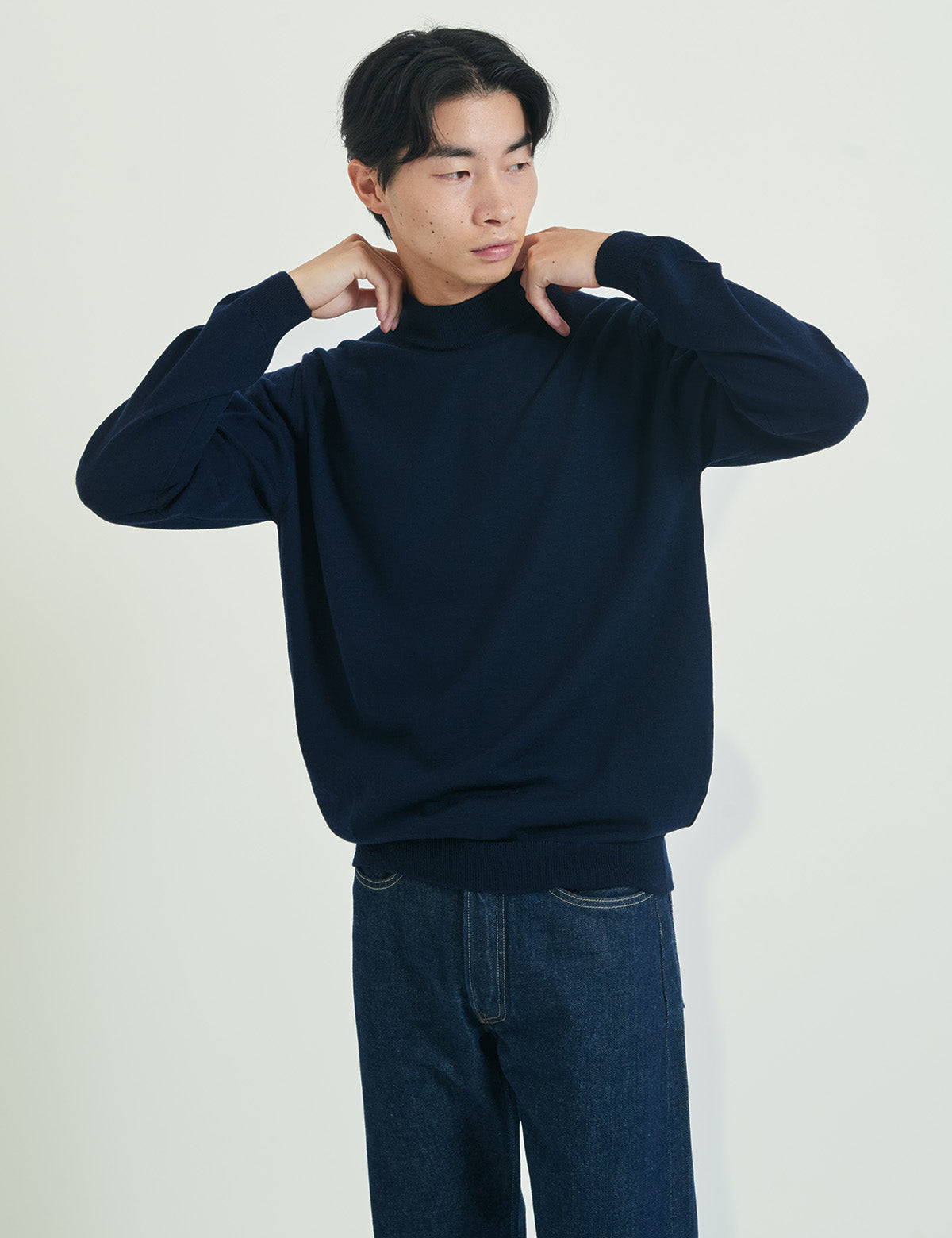 12G Lightweight Merino Wool Mockneck