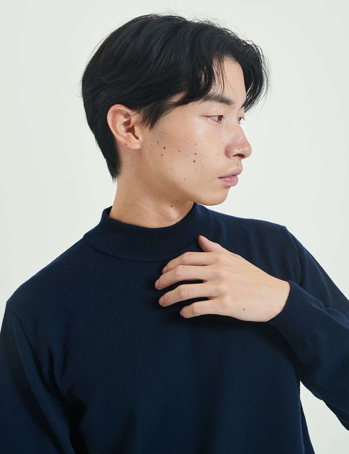 12G Lightweight Merino Wool Mockneck