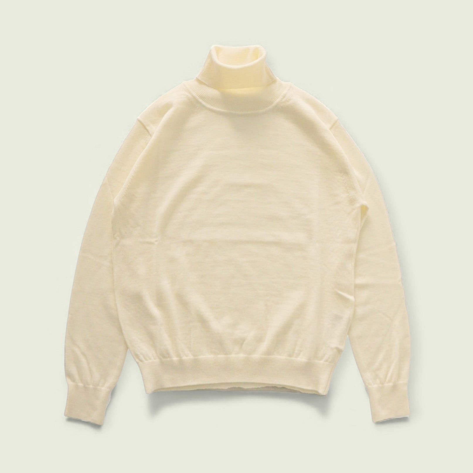 【WOMEN】12G Lightweight Merino Wool Turtleneck