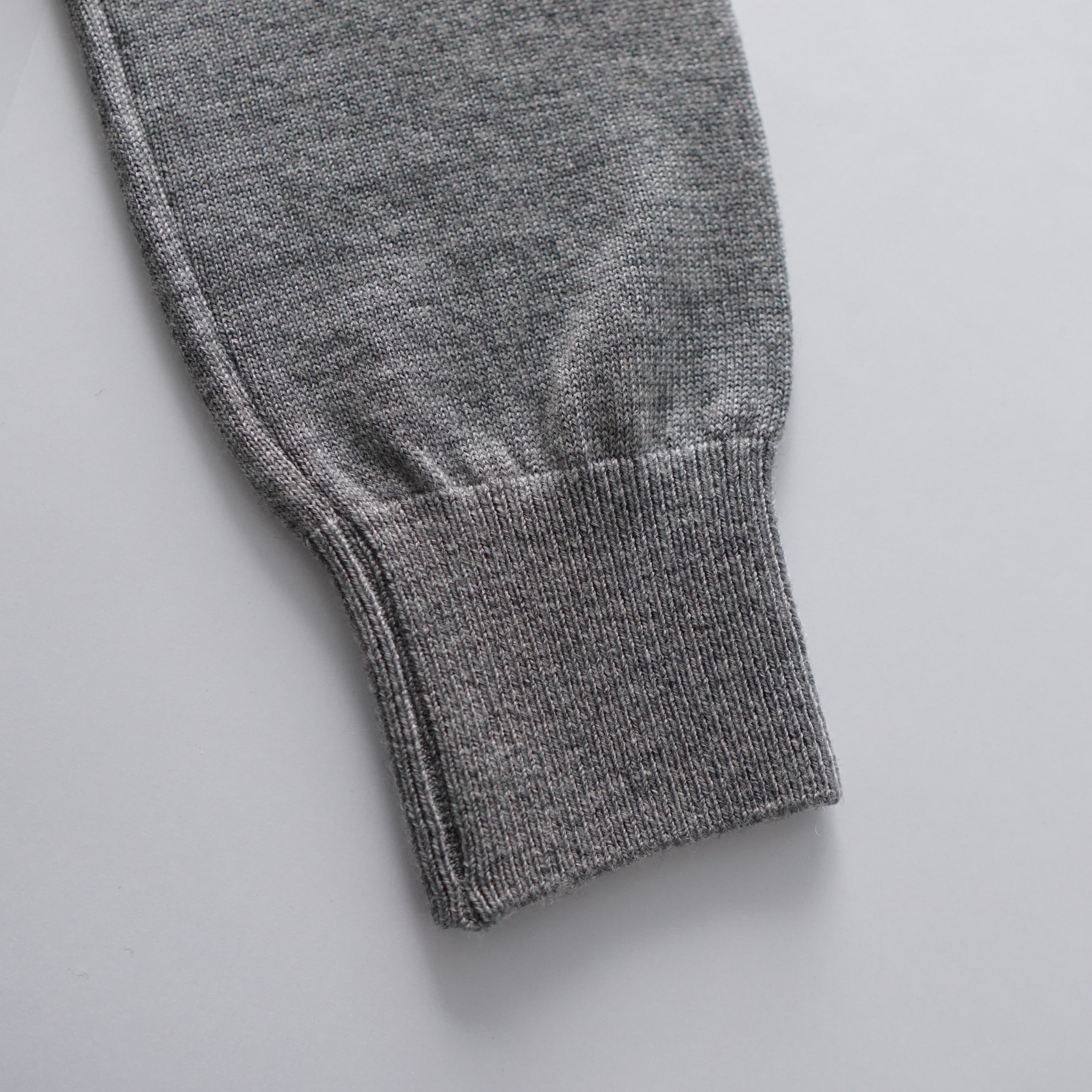 【WOMEN】12G Lightweight Merino Wool Mockneck