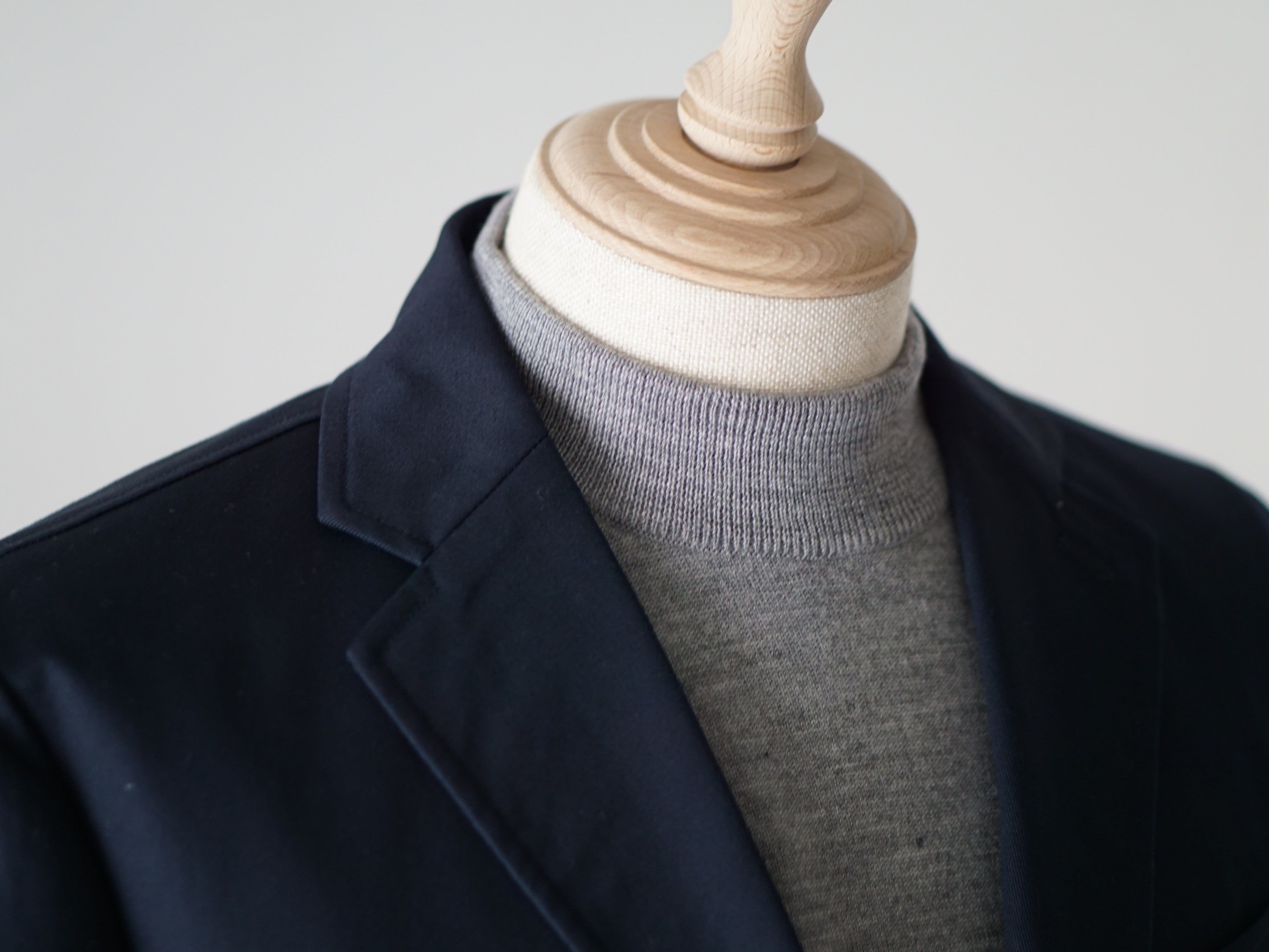 12G Lightweight Merino Wool Mockneck