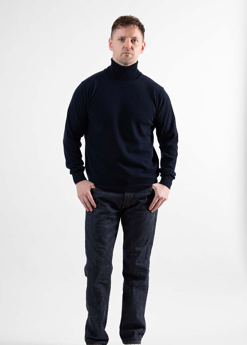 CASHMERE TURTLENECK