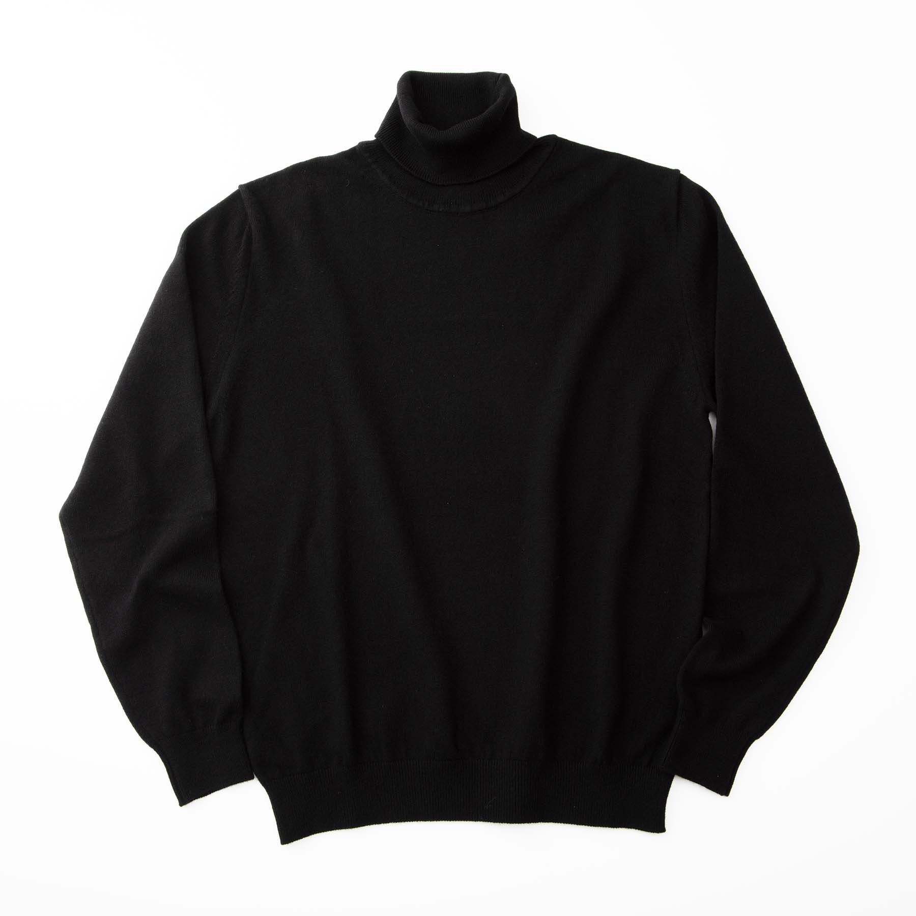 CASHMERE TURTLENECK