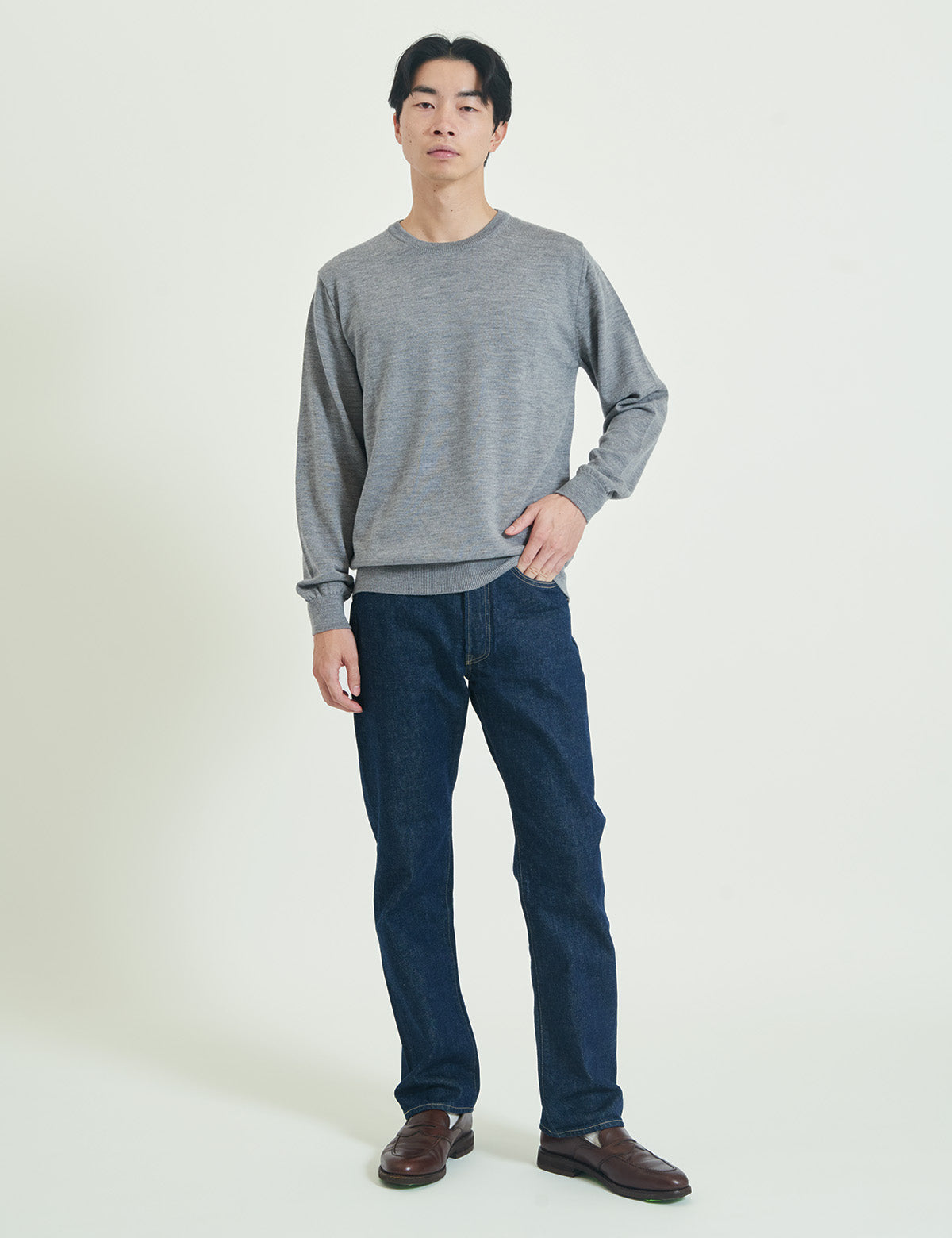 12G Lightweight Merino Wool Crewneck