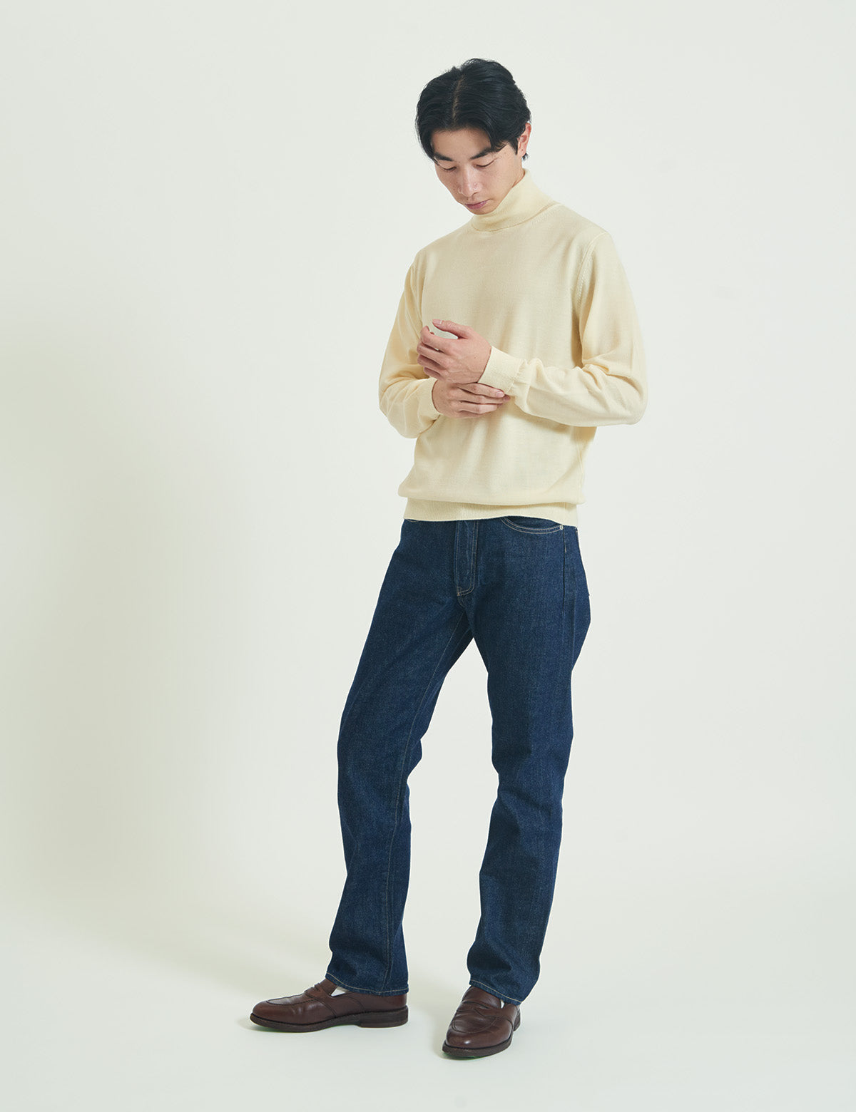 12G Lightweight Merino Wool Turtleneck