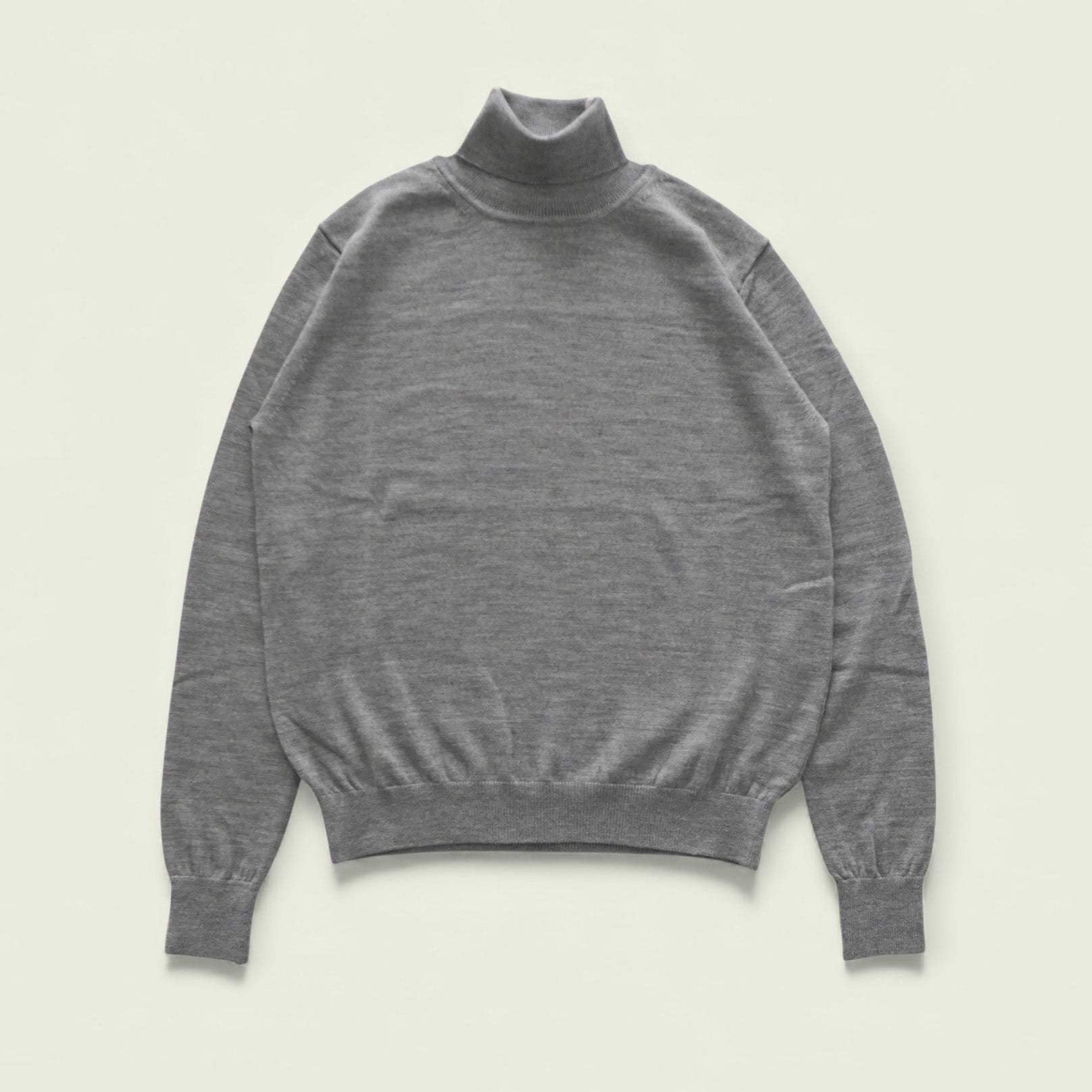 【WOMEN】12G Lightweight Merino Wool Turtleneck