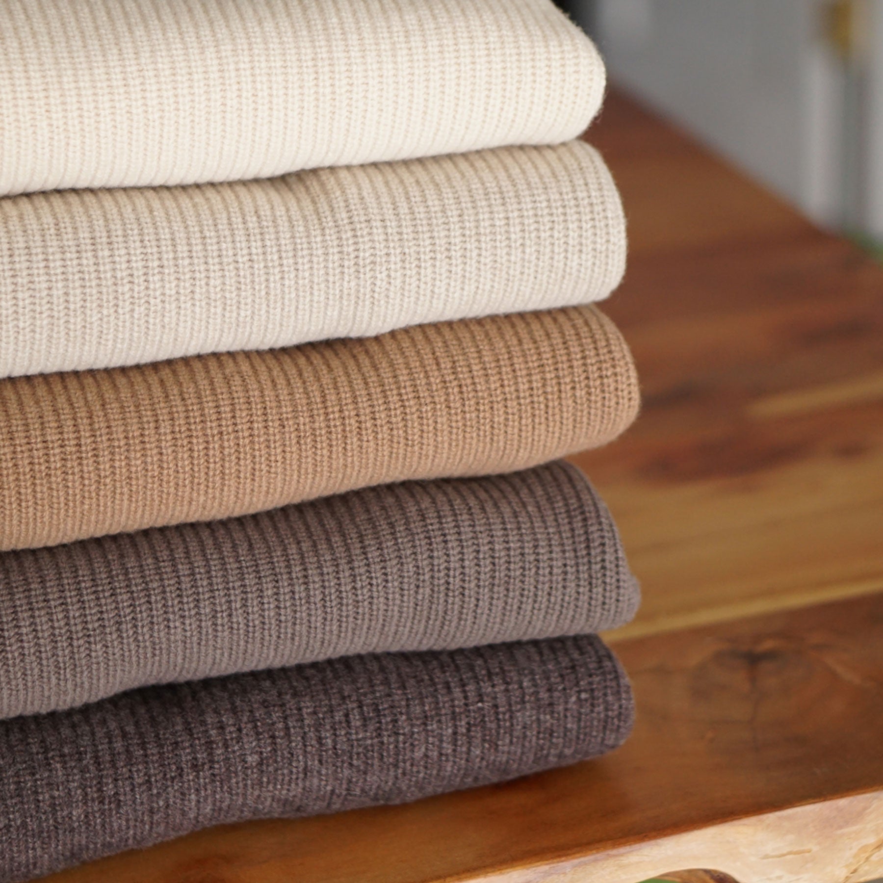 7G Merino Half-Cardigan Crewneck